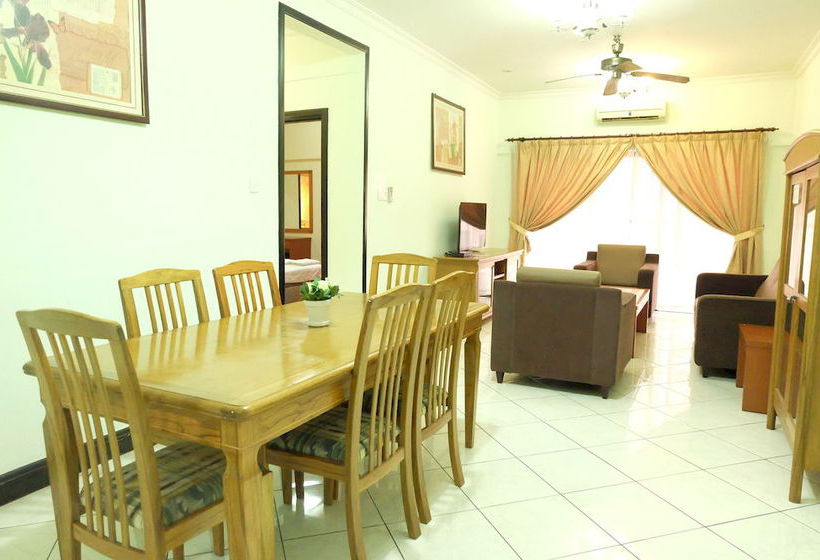 ホテル North Borneo Paradise @ Marina Court Resort Condo