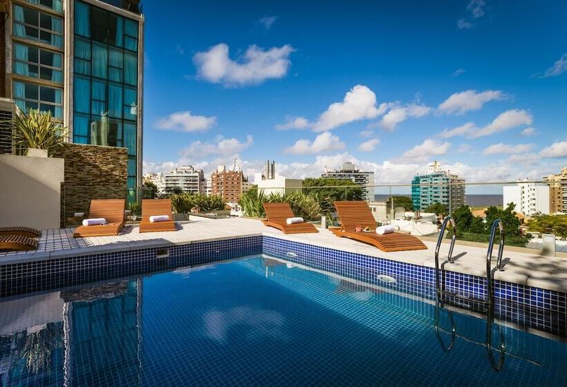 هتل Own Montevideo