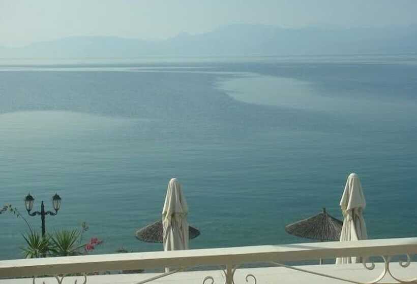 בית מלון כפרי Paradisos