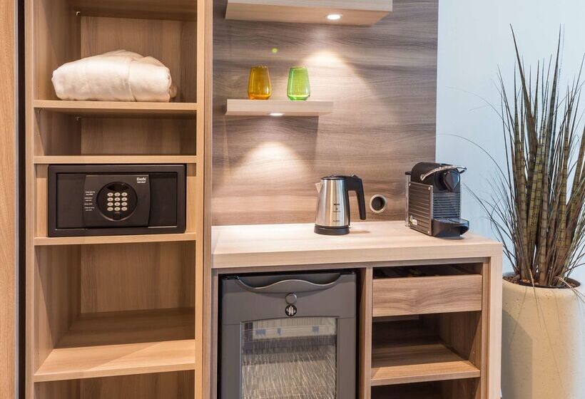 בית מלון כפרי Park Inn By Radisson Neumarkt