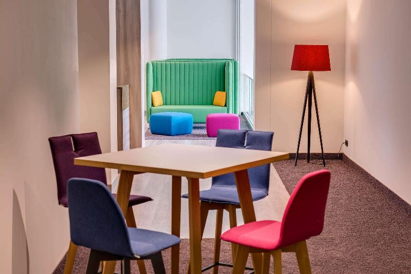 בית מלון כפרי Park Inn By Radisson Neumarkt