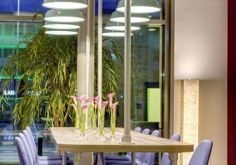 בית מלון כפרי Park Inn By Radisson Neumarkt