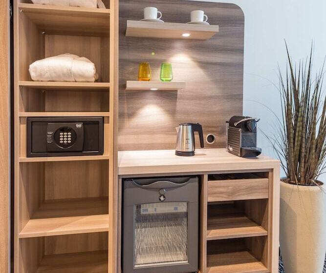 בית מלון כפרי Park Inn By Radisson Neumarkt