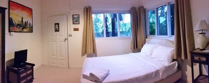 בית מלון כפרי Penny's Home Stay Resort