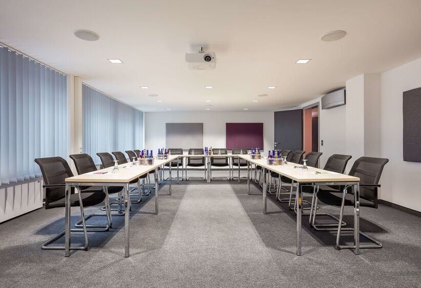 Отель Platzhirsch