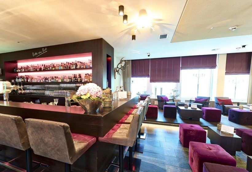 Отель Platzhirsch