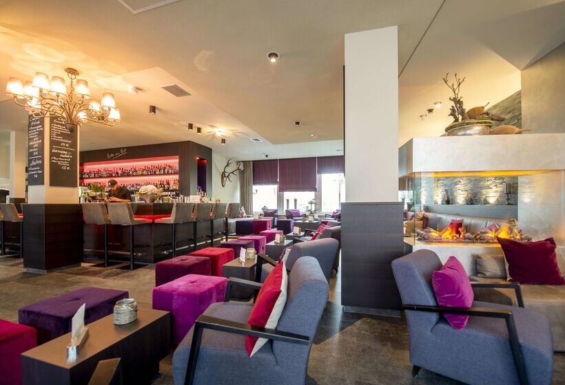 Отель Platzhirsch