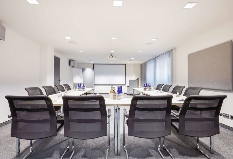 Отель Platzhirsch