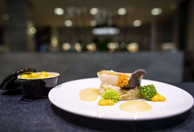 Отель Platzhirsch