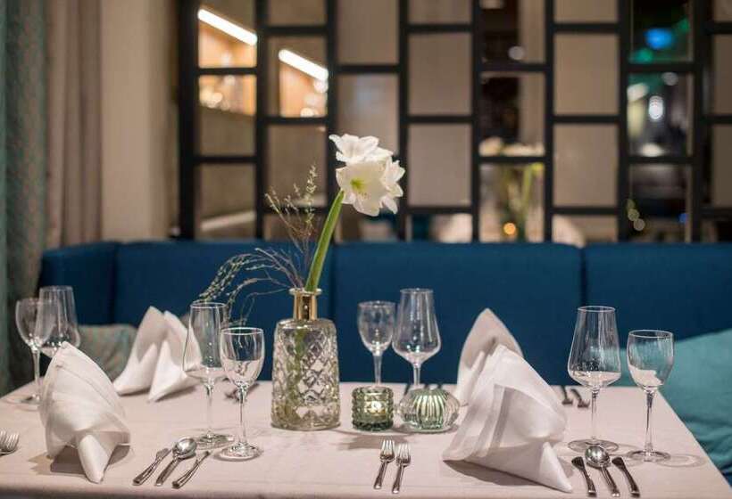 Отель Platzhirsch