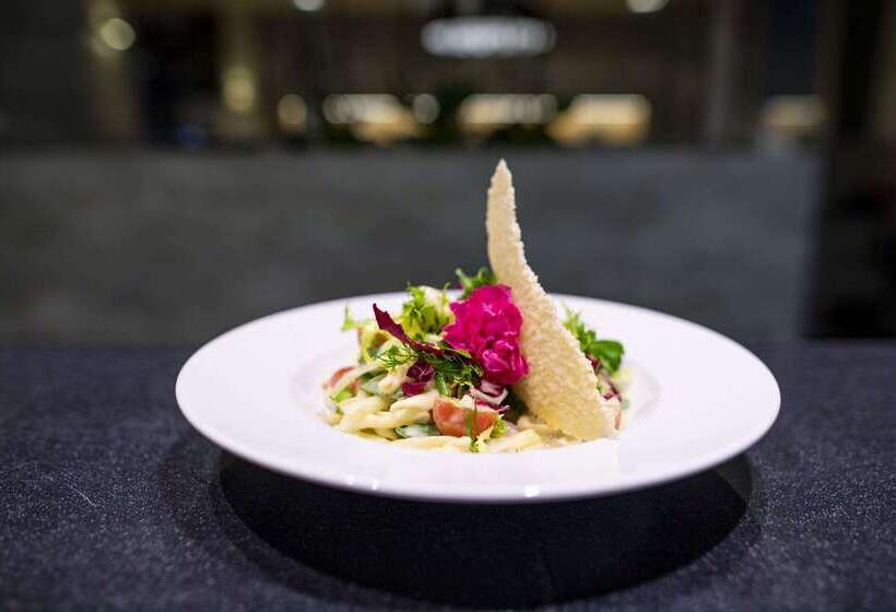 Отель Platzhirsch