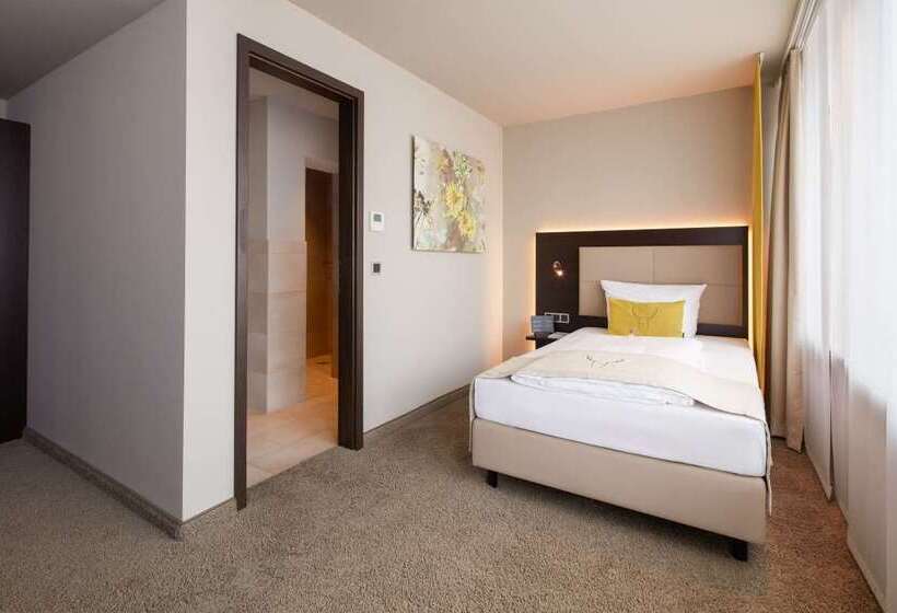 Отель Platzhirsch