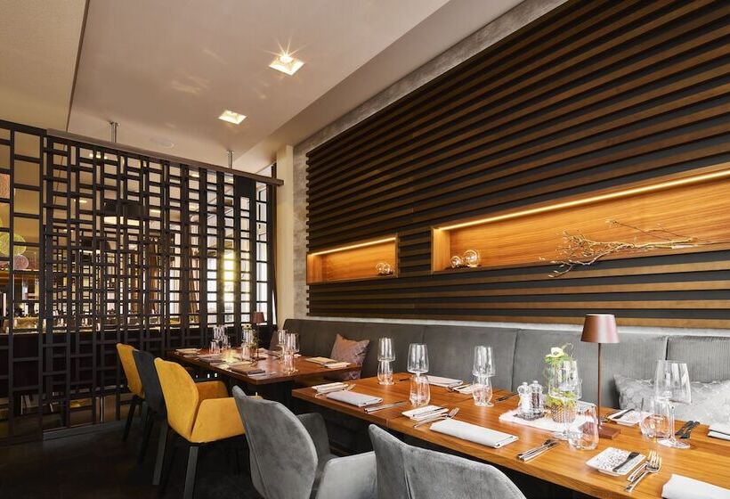 Отель Platzhirsch