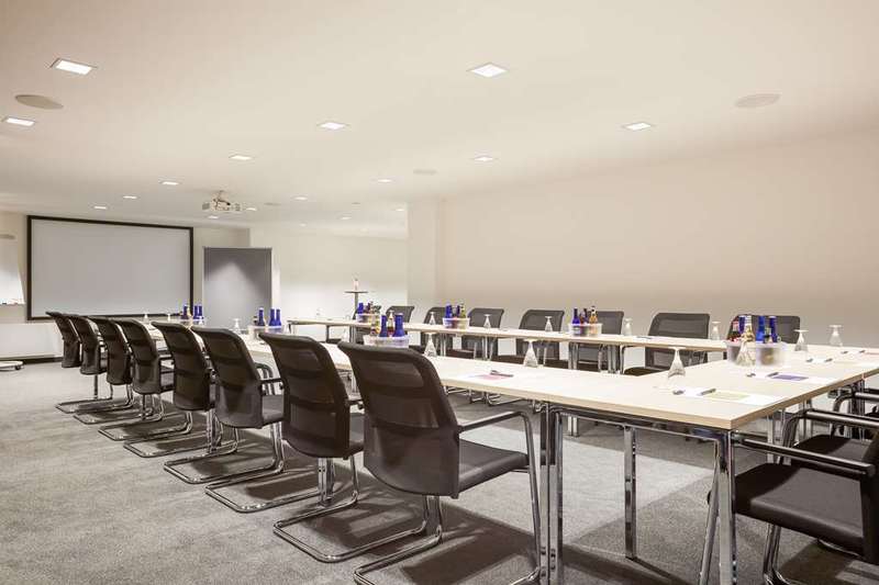 Отель Platzhirsch