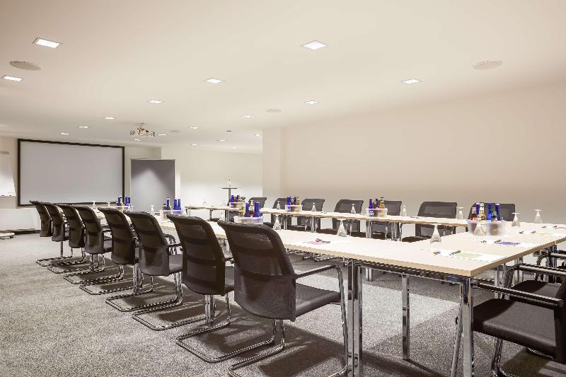 Отель Platzhirsch