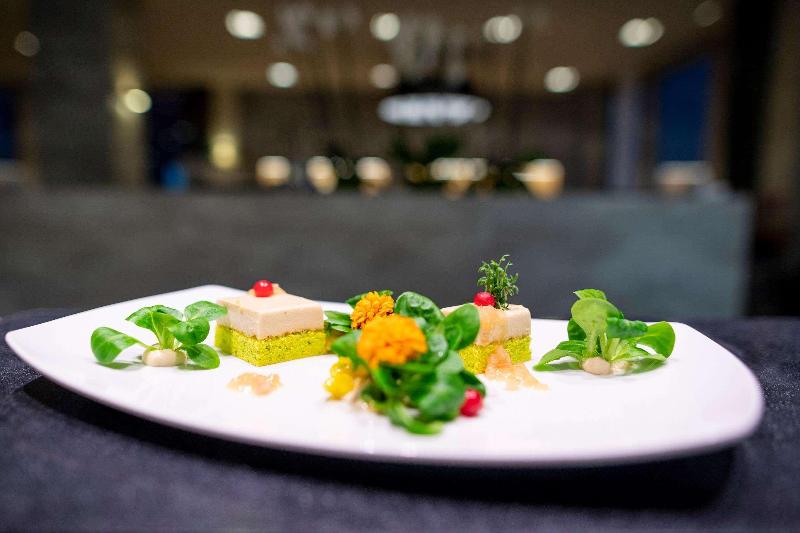 Отель Platzhirsch