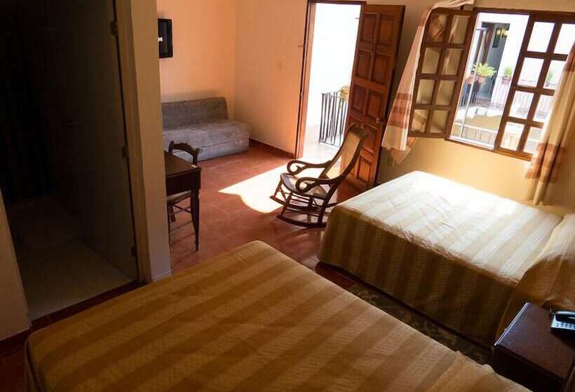 فندق Posada Doña Lala