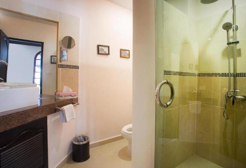 Отель Poseidon Boutique