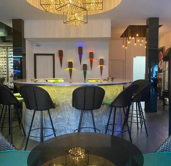 Отель Poseidon Boutique