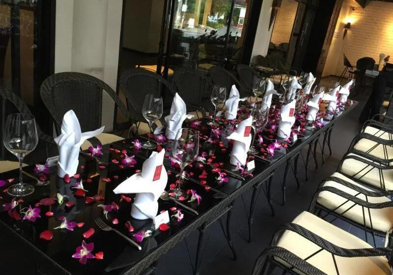 Отель Poseidon Boutique