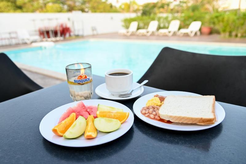 هتل Riverra Inn Langkawi