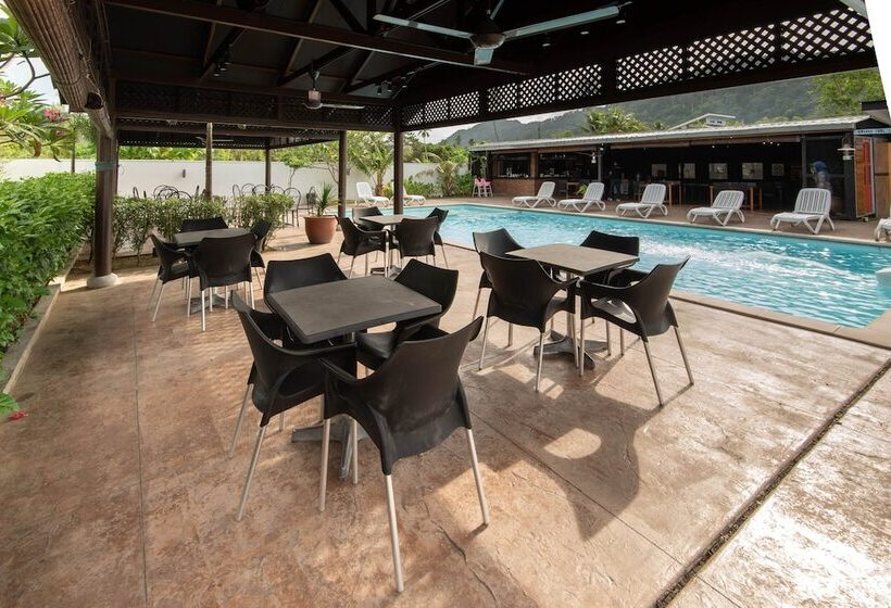 هتل Riverra Inn Langkawi