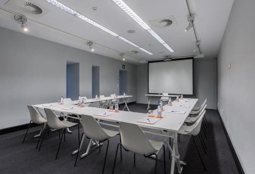 هتل Room Mate Valeria