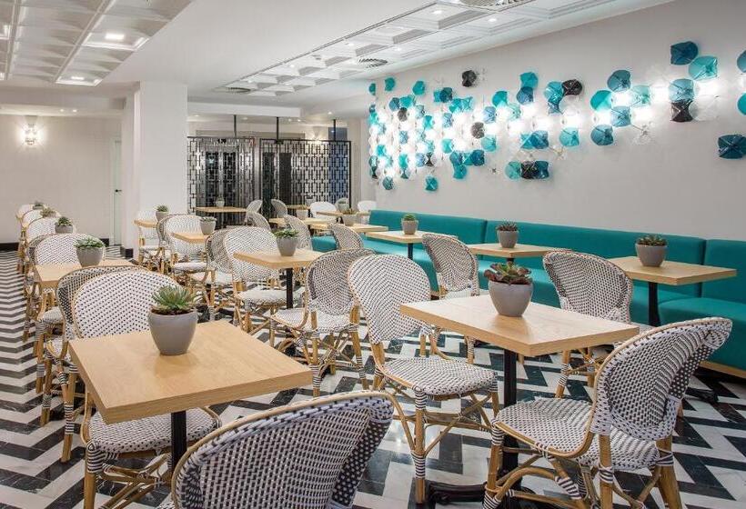 هتل Room Mate Valeria