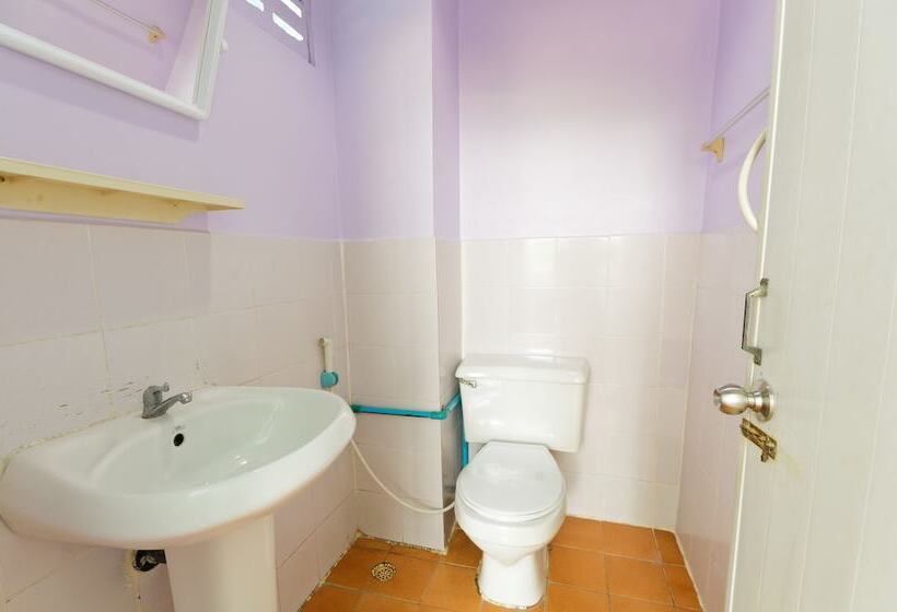 Отель Sananwan Palace