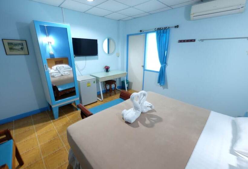 Отель Sananwan Palace