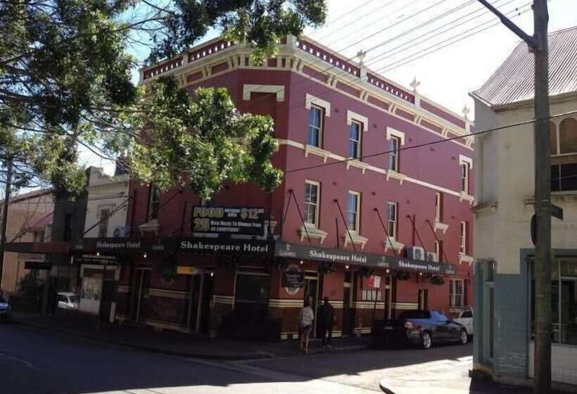 Shakespeare Hotel Surry Hills