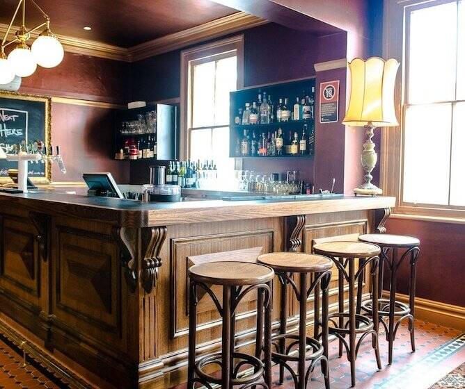 Shakespeare Hotel Surry Hills