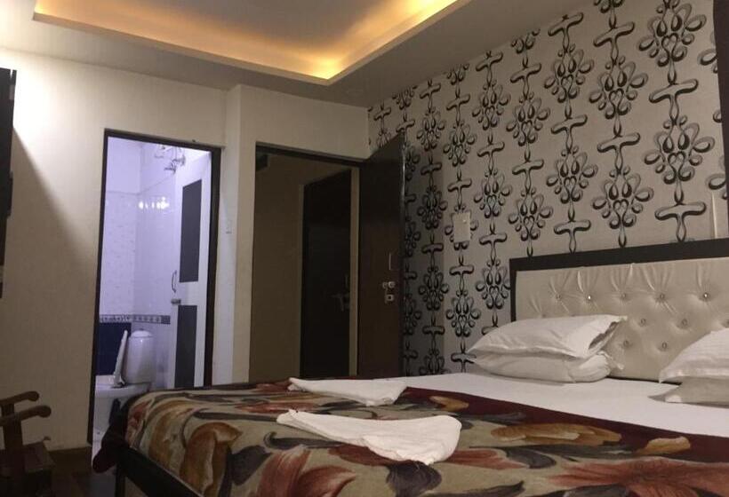 בית מלון כפרי Sita Palace On Heritage Ghats Of Benaras