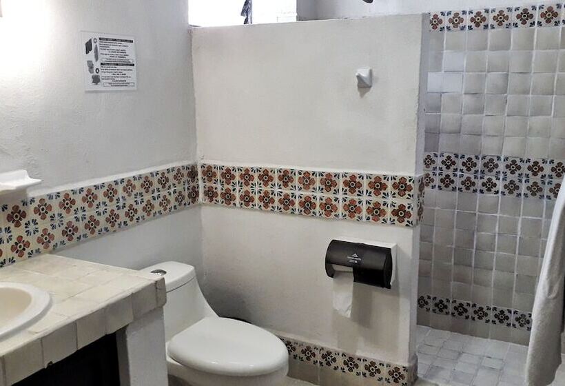 호텔 Solimar Inn Suites