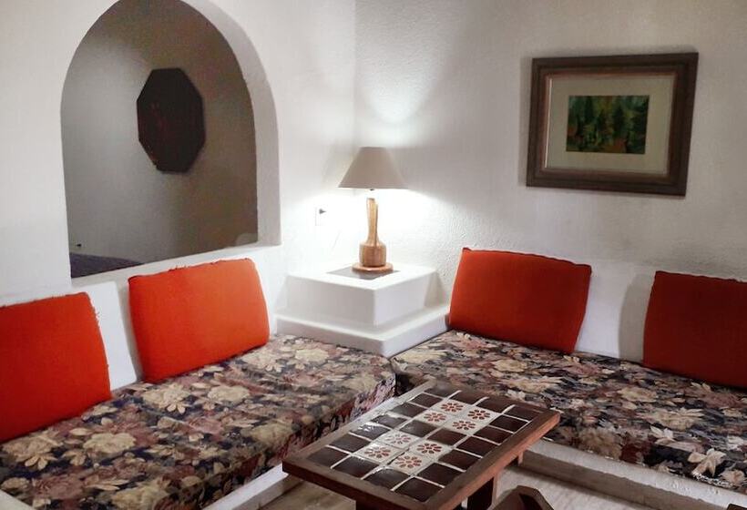 호텔 Solimar Inn Suites