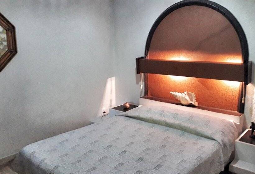 호텔 Solimar Inn Suites