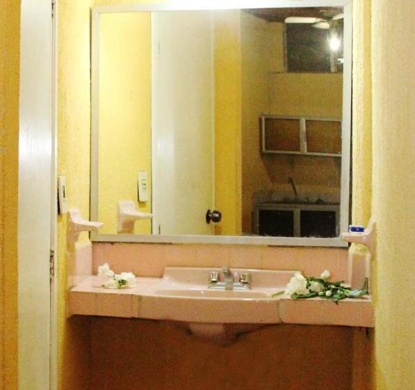 هتل Suites Elia Noemi