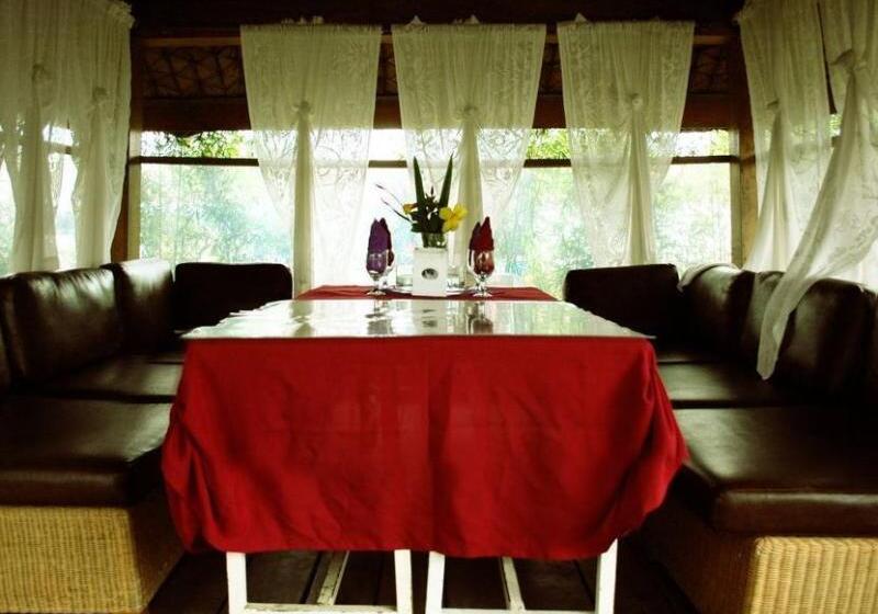 בית מלון כפרי Tagaytay Country