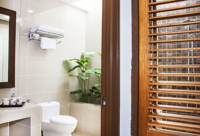 ホテル Palette Telaga Terrace Boutique Resort