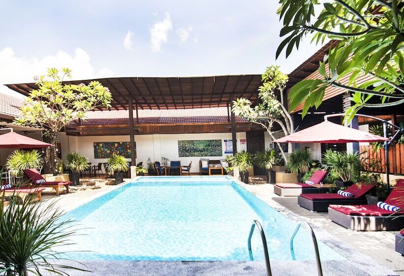 ホテル Palette Telaga Terrace Boutique Resort