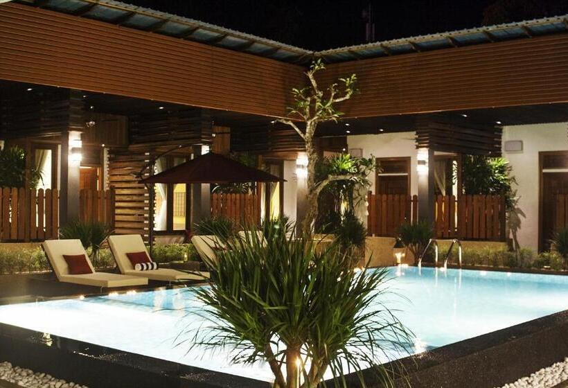 هتل Palette Telaga Terrace Boutique Resort