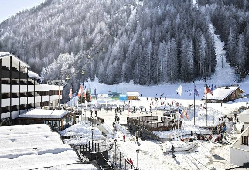 בית מלון כפרי Th La Thuile   Planibel