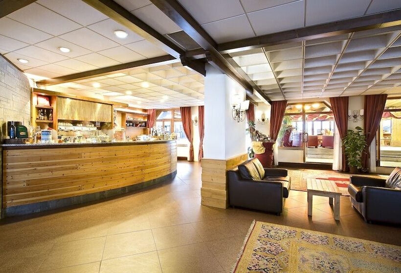 فندق Th La Thuile   Planibel