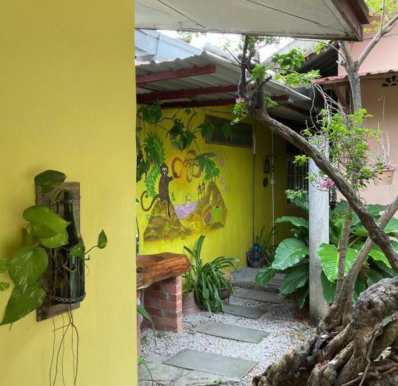 Отель The Cottage Langkawi