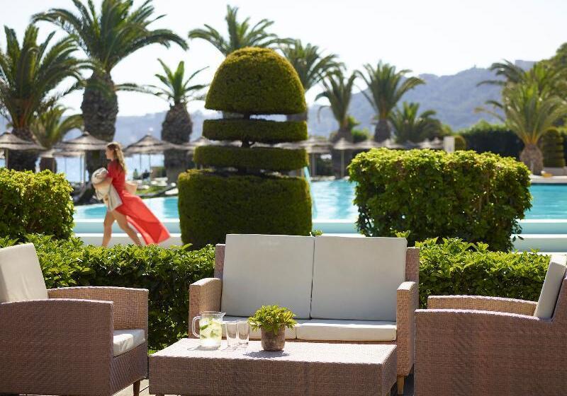 호텔 The Ixian Grand & All Suites  Adults Only