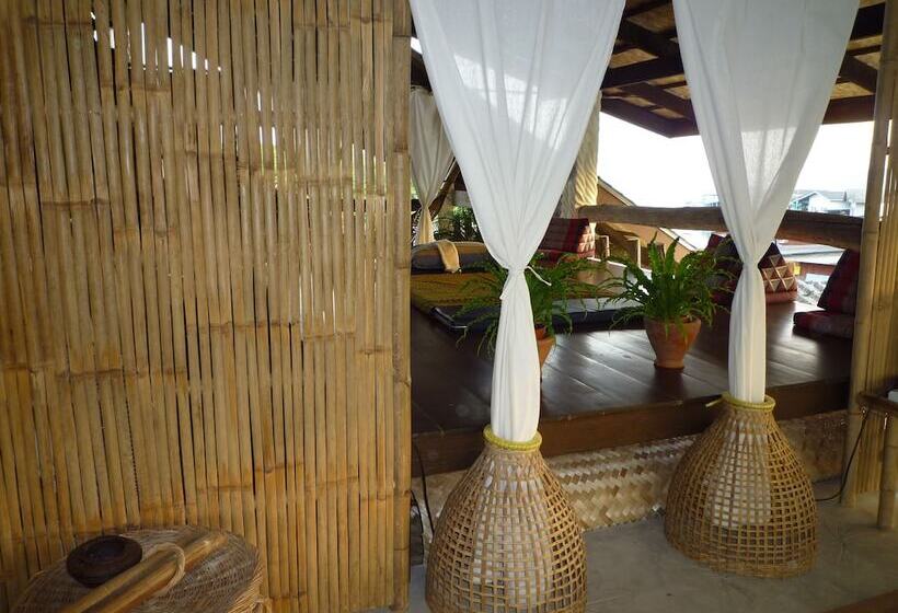 ホテル The Mangrove Hideaway Koh Chang