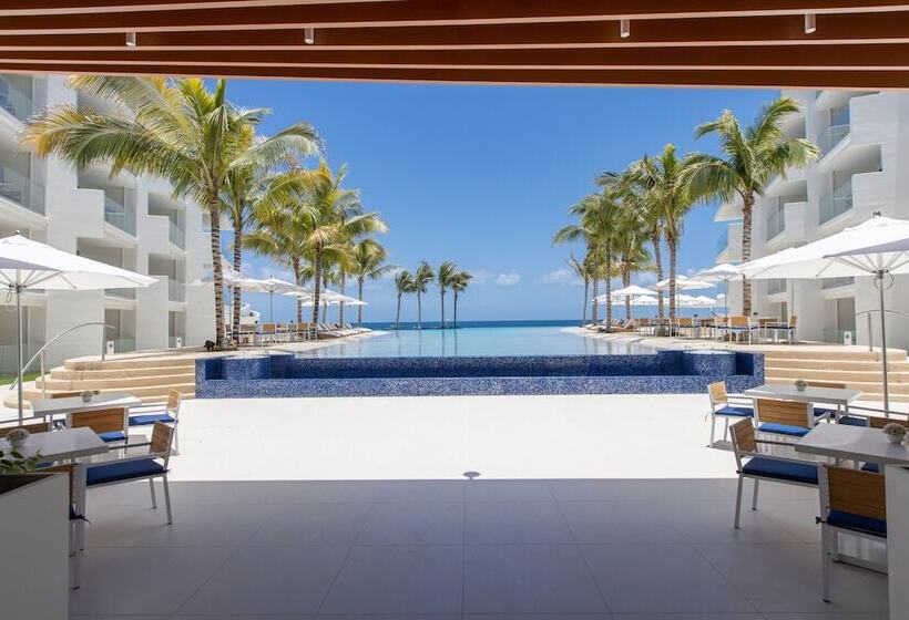 ホテル The Morgan Resort Spa Village