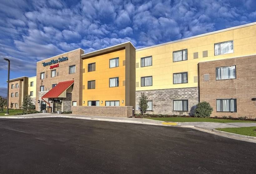 בית מלון כפרי Towneplace Suites By Marriott Hattiesburg