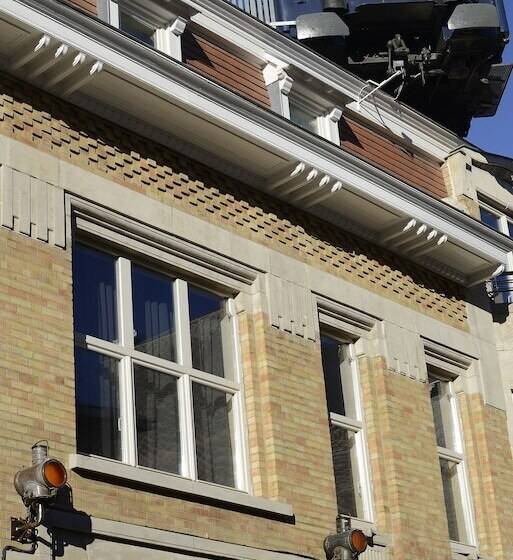 فندق Train Hostel