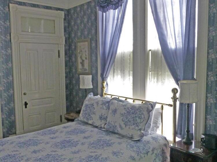 בית מלון כפרי Victorian Inn